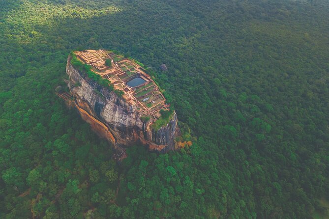 08 Days private round trip in Sri Lanka - Day 5: Two of Ella’s easiest scenic stops