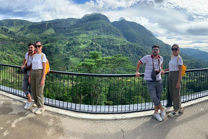 12 Days 11 Nights Experience Nature Culture & Beauty Of Sri Lanka - The train to Ella and the best mountain views