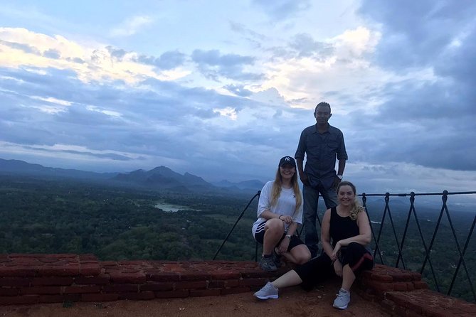 14 Days Sri Lanka ALL in One Classic Tour - Day 4: Kandy and the Temple of the Tooth