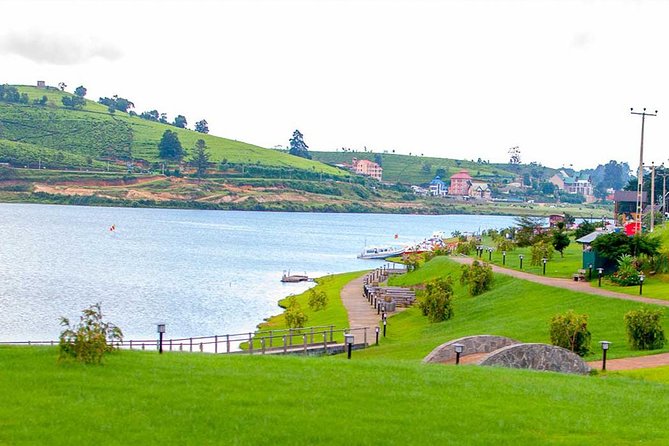 3 Days Tour to Kandy, Nuwara Eliya & Sigiriya - Day 3: Sigiriya, village life, and Dambulla