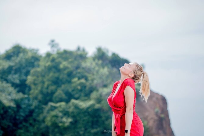 7 Days Sri Lanka Tour package with Private Driver - Day 4: Spices, a cave temple, and the approach to Sigiriya