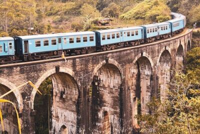 7 Days Tour in Sri Lanka Hotels with Breakfast and Luxury Car