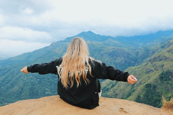 8 Days Private Guided Multi Day Tour in Sri Lanka - Day 2: The Kandy to Ella railway journey