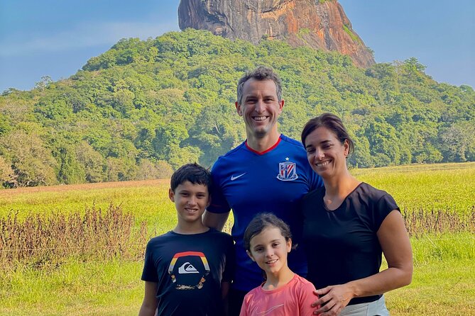 9 Day Sri Lanka Round Tour with Private Driver - Day three: Peradeniya and Kandy’s Temple of the Tooth