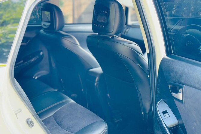 Airport Taxi Transfers from Colombo Airport to Mirissa - Price and value for one, two, or three people