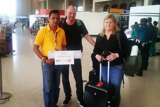 Airport to Kandy Drop - Settling into the private car