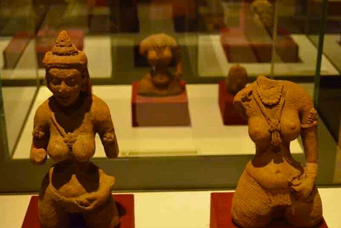 All-inclusive Day Tour of Sigiriya & Dambulla from Colombo - Ibbankatuwa offers a quieter historical pause