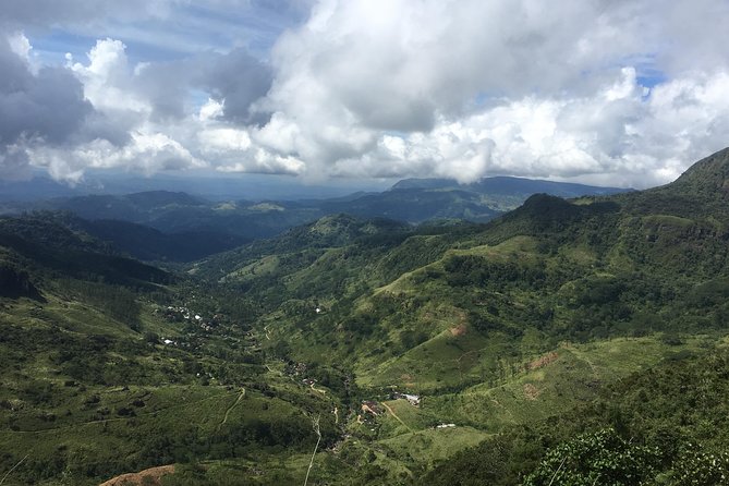 All Inclusive Knuckles Day Track With Accommodation - The guides are a major part of the experience