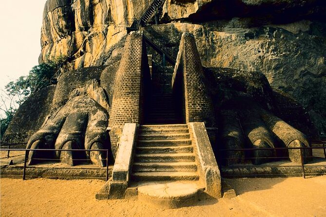 All Inclusive Sigiriya and Dambulla Day Tour from Colombo - Private transport, timing, and comfort