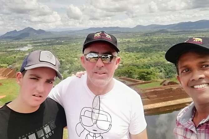 All Inclusive Sigiriya and Dambulla Private Day Tour from Colombo - The Golden Temple of Dambulla in 30 minutes