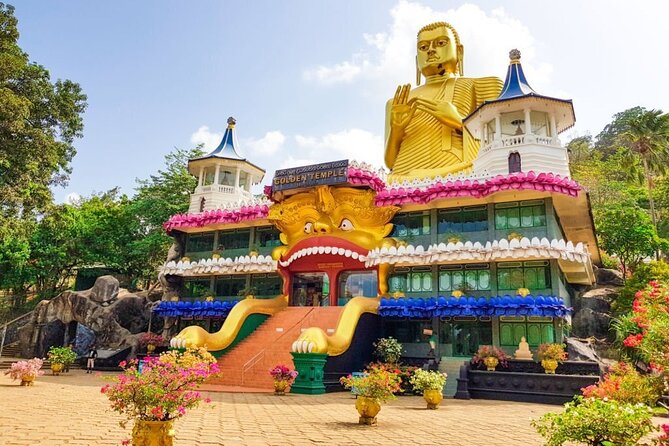 All Inclusive Sigiriya and Dambulla Private Day Tour from Colombo - Rice, curry, and the meaning of all-inclusive