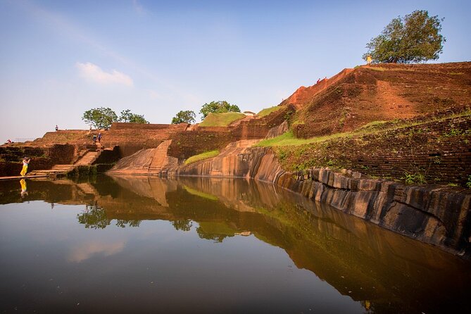 All-inclusive Sigiriya, Dambulla and Wildlife Safari from Colombo - Dambulla’s cave temple: sacred art after the safari