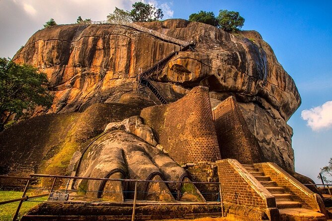 All-inclusive Sigiriya, Dambulla and Wildlife Safari from Colombo - What the $250 price really covers