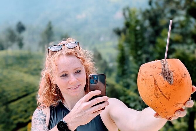 Ambuluwawa Tower and Kandy City Tuk Tuk Tour with Epic views - Lunch is flexible, but not included