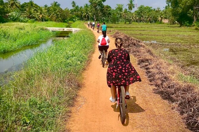 Anuradhapura Heritage Mountain bike / bicycle Tour - Eth Pokuna puts ancient water management into view