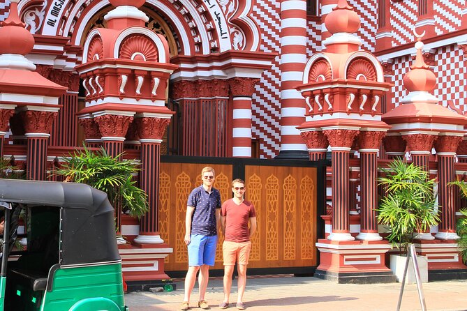 Best of Colombo - Private Guided City Tour - Walking through the Dutch Hospital area