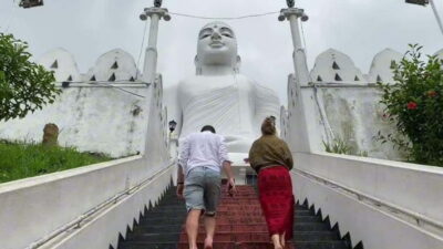 Best Private Kandy City Tour by Tuk Tuk with Local Guide