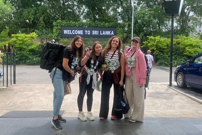 Colombo Airport Layover/Transit City Tour – 5 Hours - Pickup at BIA and the value of a private car