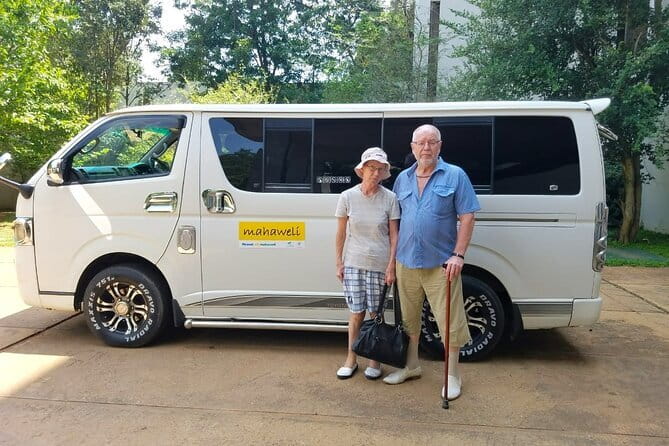 Colombo Airport to Colombo City Drop - A private car instead of a shared airport shuttle