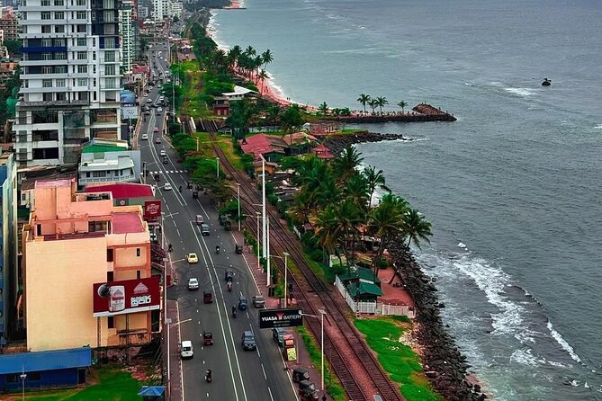 Colombo by Tuk Tuk – Sightseeing Entry Fees included - A Short Stop for Ceylon Tea