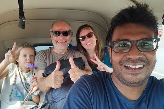 Colombo City Highlights by Tuk Tuk – All-Inclusive Adventure - Colombo Fort and the city’s colonial layers
