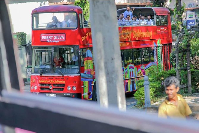Colombo City Tour by Open-Deck Bus - The Kingsbury hotel and Colombo’s changing architecture