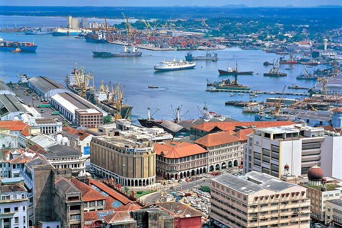 Colombo City Tour | From Colombo Port - Galle Face Green and a final pause by the sea