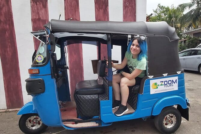 Colombo City Tour with Lunch/Dinner - All Inclusive - Why a tuk-tuk is a smart way to see Colombo