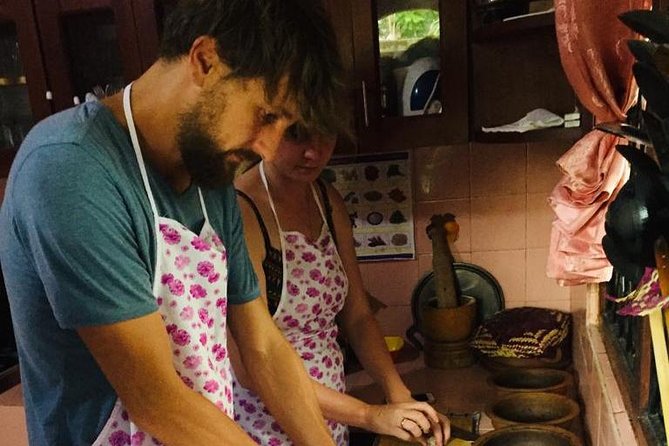 Colombo Cooking Class - Cooking Sri Lankan food in a Colombo home