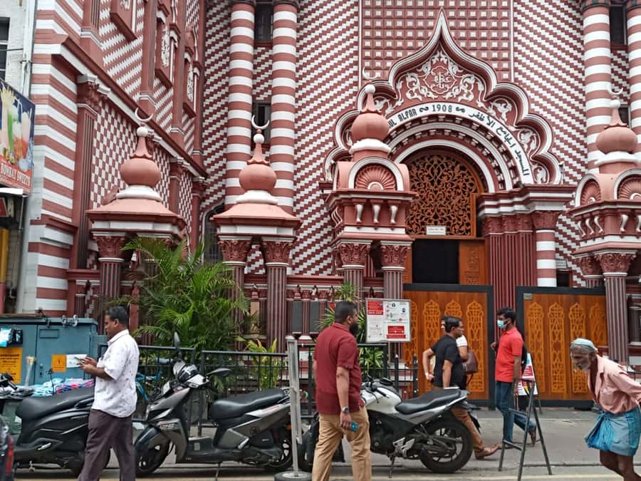 Colombo: Guided City Tour with Entry Tickets - Should you book it?