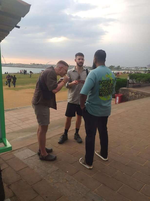 Colombo Local Food Tour by Tuk Tuk – All Inclusive - Hoppers with katta sambol, Sri Lanka in one plate