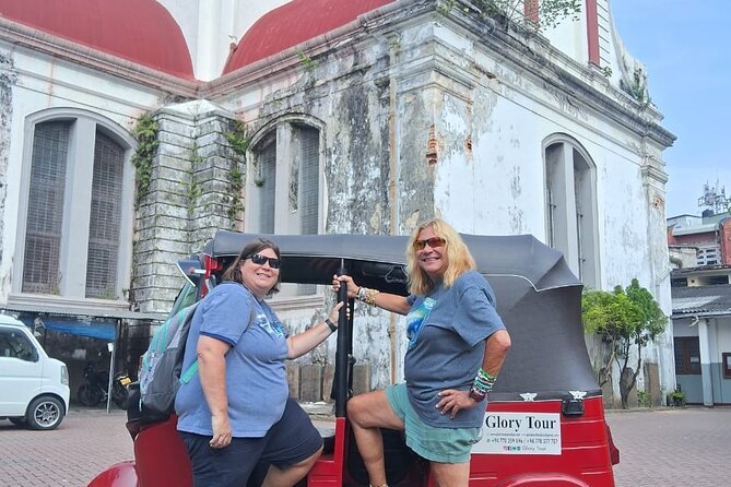 Colombo local Food Tour &City Tour by TukTuk All food Included - Pettah and the king coconut break