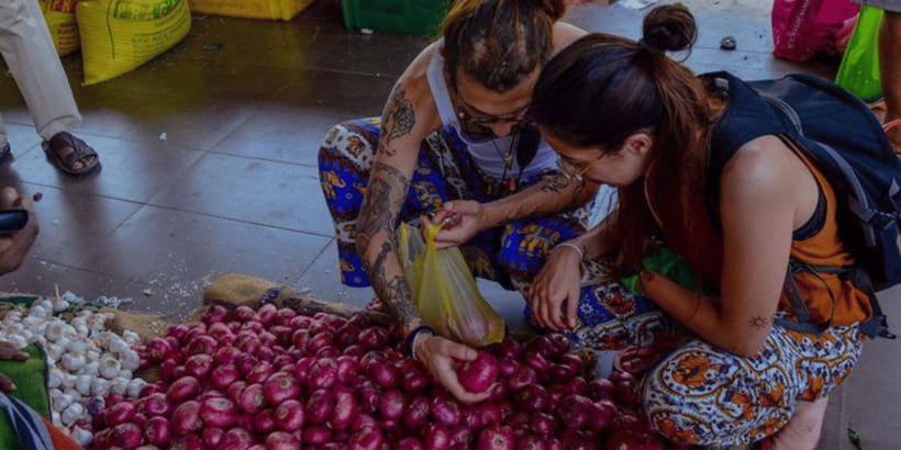 Colombo: Local Market Tour & Cooking Demo with Lunch - Sitting down to a fresh Sri Lankan lunch