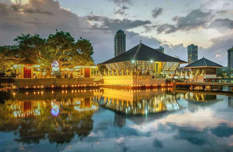Colombo: One Day Private City Tour With Gangaramaya Temple - Beira Lake, Simamalaka, and the city’s sacred side