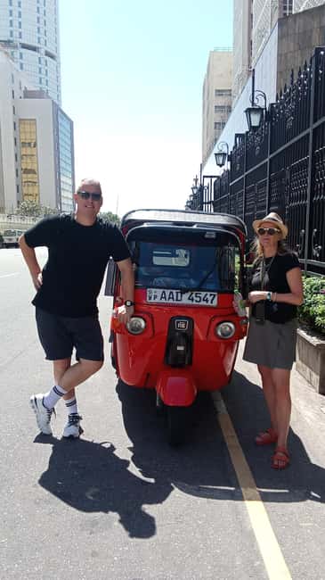 Colombo: Private City Tour by Tuk tuk - All Inclusive - Galle Face Green and Colombo’s seafront