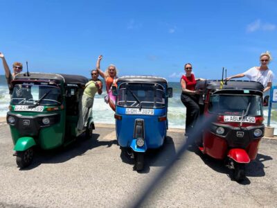 Private City Tour by Tuk Tuk with Hotel Pickup