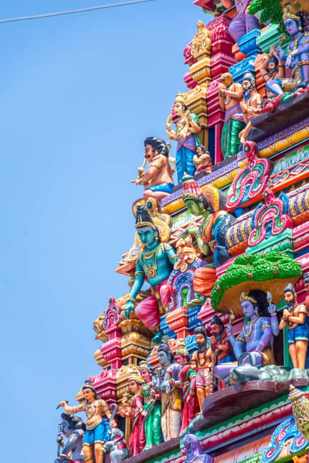 Colombo: private city tour from Negombo with hotel transfers - Independence Square in the cool Cinnamon Gardens