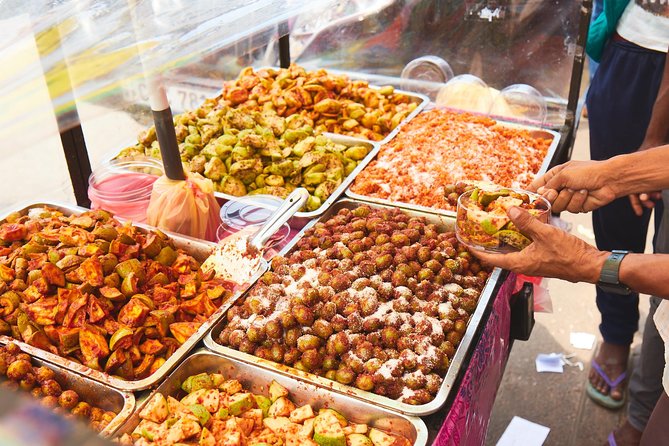 COLOMBO PRIVATE CITY TOUR WITH street food( All inclusive ) - Pettah Market Is the Real Center of the Experience