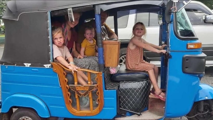 Colombo: Private City Tuk-Tuk Tour with Local Guide & Pickup - Pettah Market is the loudest part of the ride
