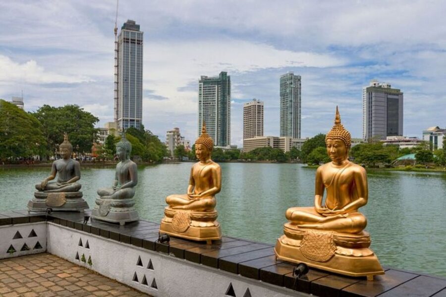 Colombo: Private custom tour with a local guide - Seeing Colombo’s historic and modern sides