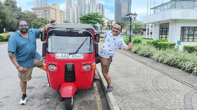Colombo Private Guided City Tour by Tuk Tuk - All Inclusive - Tea tasting, Town Hall, and Galle Face Green