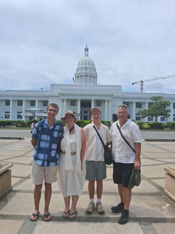Colombo: Private Guided Tuk Tuk City Tour with Hotel Pickup - Victoria Park and the National Museum