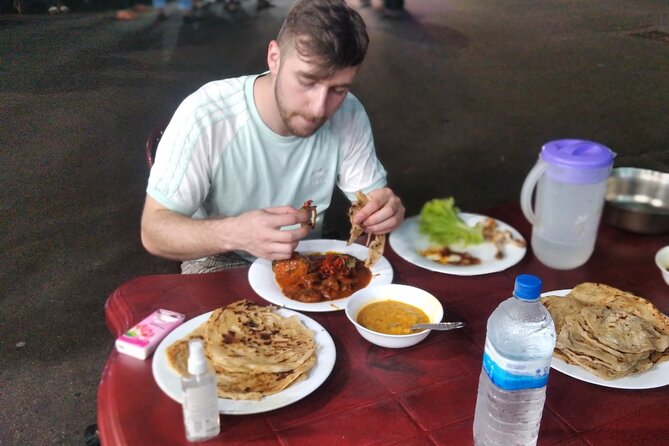 Colombo Private guideTour byTuk Tuk Morning Evening All inclusive - Starting near Colombo’s local market district
