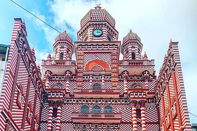 Colombo Sightseeing & Shopping - Jami Ul-Alfar Mosque and Pettah’s identity