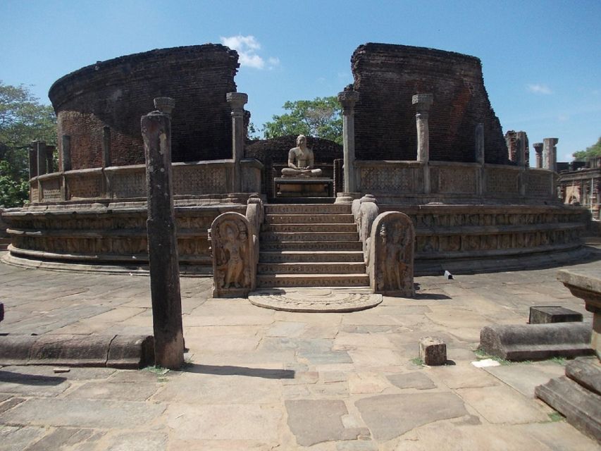 Colombo: Sri Lanka Cultural Triangle Hotspots 2-Day Tour - Shops, gardens, and optional additions
