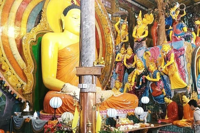 Colombo STREET Food with private guide city tour(All - included ) - Temples and churches along the route