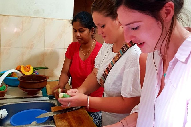 Cooking Classes in Sri Lanka - Tea, coffee, and the first taste of home cooking