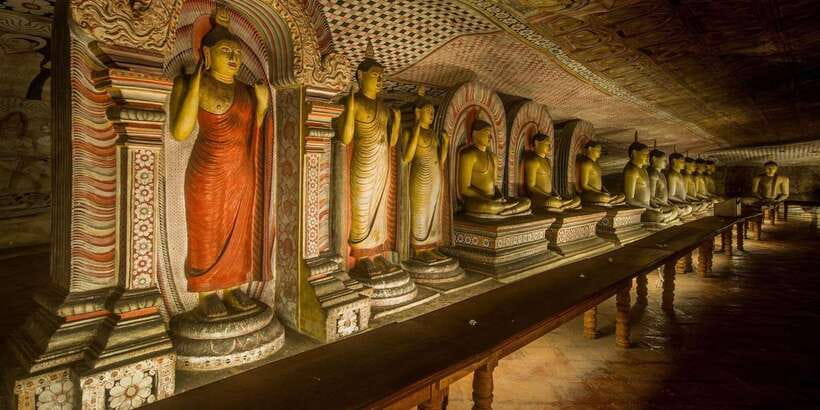 Dambulla: Cave Temple and Village All-Inclusive Tour - Crossing the lake by traditional catamaran