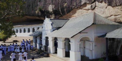 Cave Temple and Village All-Inclusive Tour