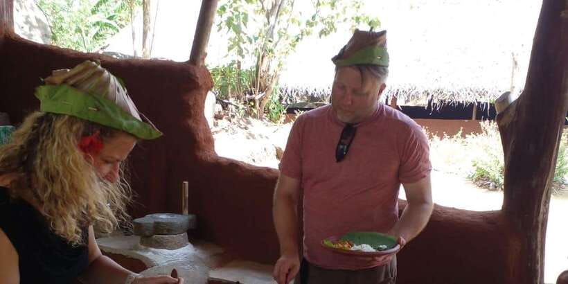 Dambulla: Caves Temple & Traditional Village Tour with Lunch - The ride from Dambulla to Hiriwadunna